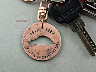 Volkswagen Garbus - Brelok Miedziany